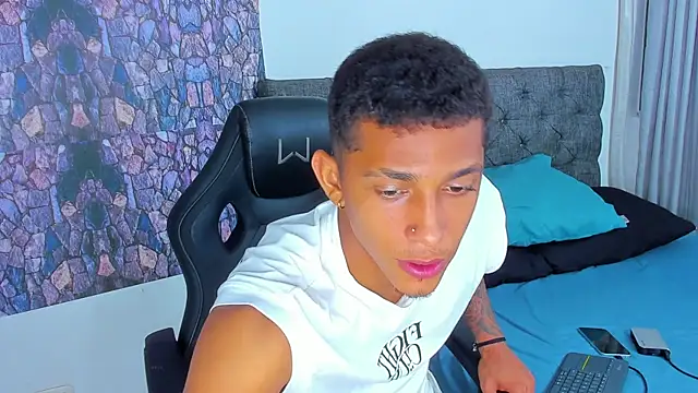 dominic smith  online show from 01-13-25, 06:49