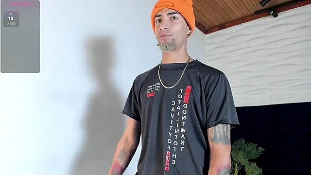 DrakeNeumann online show from 10-04-25, 03:48