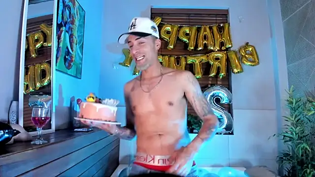 DrakeNeumann online show from 10-19-25, 04:02