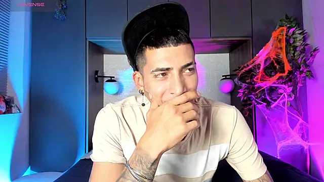 DrakeNeumann online show from 11-06-25, 06:31