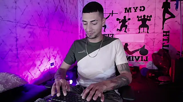 DrakeNeumann online show from 12-02-25, 03:45