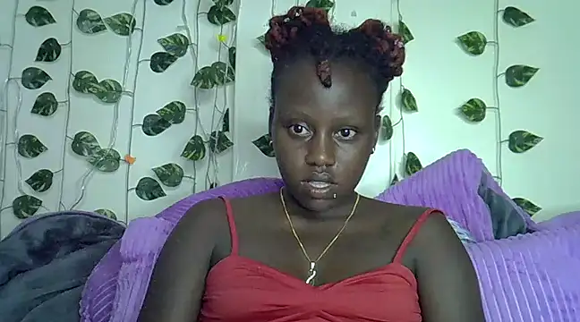 Snapshot of sexybree_ chatting on 02-20-25, 12:08 sexybree  online show from 02-20-25, 12:08
