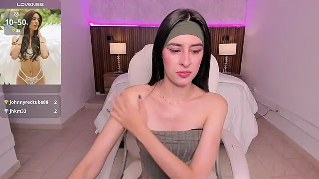 Snapshot of karlaa_james chatting on 06-03-26, 11:13 karlaa james online show from 06-03-26, 11:13