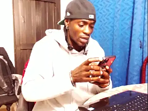 phillip-hot online show from 01-20-25, 05:26