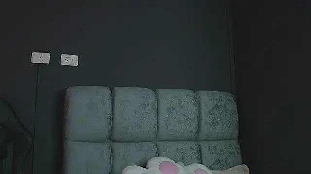 Snapshot of eimy22 chatting on 09-22-25, 10:34 eimy22 online show from 09-22-25, 10:34