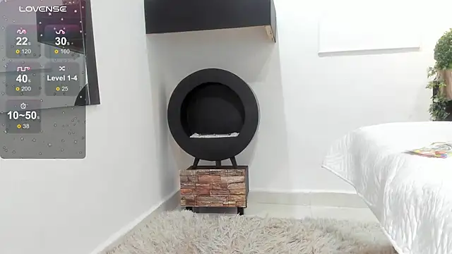 Miranda doll  online show from 02-08-25, 12:17