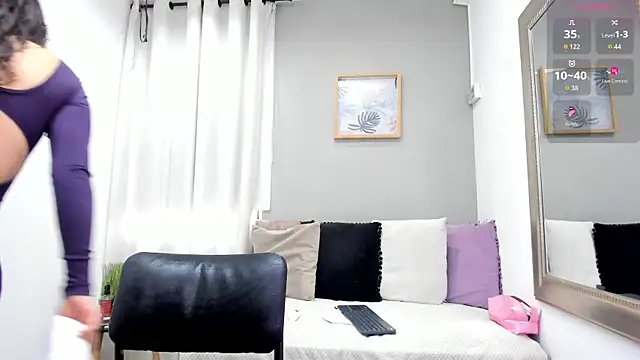 Snapshot of Miranda_doll_ chatting on 07-22-26, 12:30 Miranda doll online show from 07-22-26, 12:30
