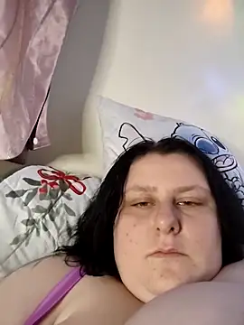 Snapshot of tvshtvsh24 chatting on 10-29-25, 07:54 tvshtvsh24 online show from 10-29-25, 07:54