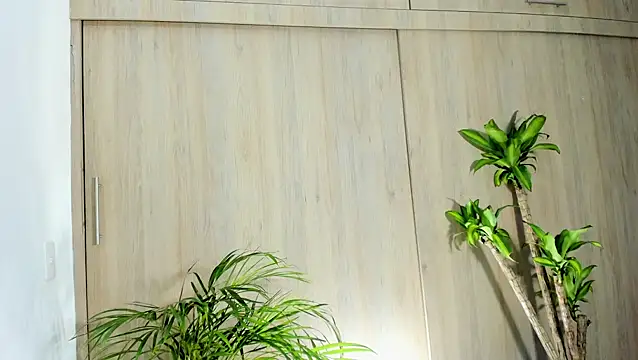 Snapshot of filletatouee chatting on 10-30-25, 04:03 filletatouee online show from 10-30-25, 04:03