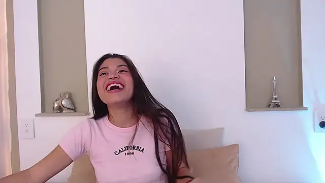 Snapshot of nami_hot04 chatting on 12-14-24, 12:11 nami hot04 online show from 12-14-24, 12:11