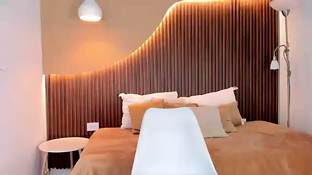 Snapshot of nami_hot04 chatting on 01-05-25, 08:00 nami hot04 online show from 01-05-25, 08:00