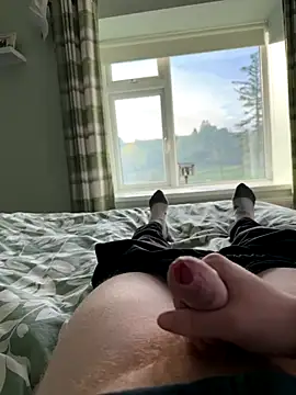 boholad8 online show from 10-24-25, 03:08