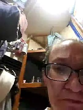 ILUV2TUCHMYKITTY online show from 02-21-26, 02:18