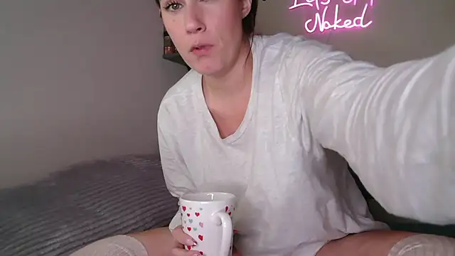 Snapshot of urdesire25 chatting on 12-14-25, 05:35 urdesire25 online show from 12-14-25, 05:35