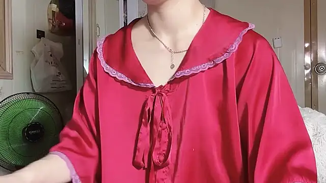 LinhChi 9x online show from 04-04-26, 01:04