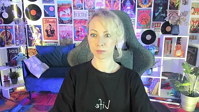 LylithSkye online show from 01-18-25, 11:32