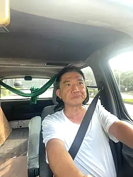 Snapshot of YuHsuant chatting on 10-08-25, 12:41 YuHsuant online show from 10-08-25, 12:41