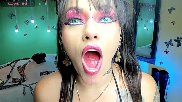 angelina james  online show from 05-13-26, 08:49
