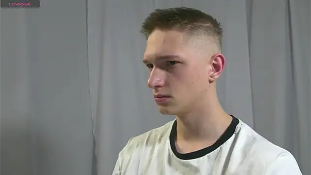 dustyn fox online show from 01-12-25, 02:30