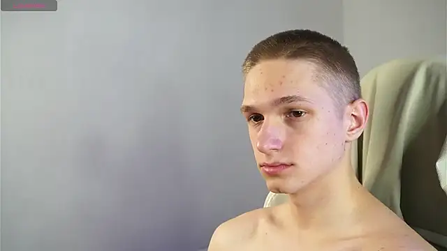 dustyn fox online show from 03-01-25, 01:00