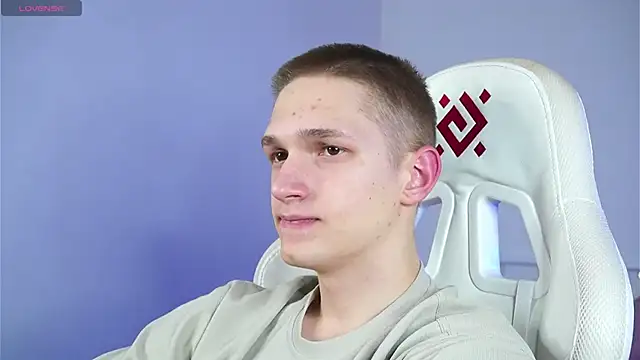 dustyn fox online show from 03-04-25, 03:04