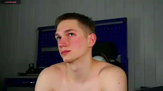 dustyn fox online show from 02-03-26, 04:21