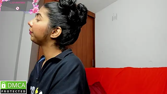 Snapshot of jasmine_bunny_ chatting on 02-15-25, 04:25 jasmine bunny online show from 02-15-25, 04:25