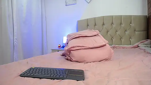 zoe alanaa online show from 02-02-25, 02:06