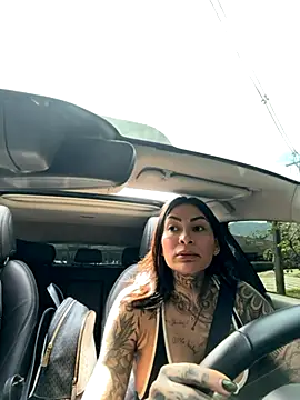 Snapshot of Iam_Annii chatting on 10-31-25, 06:53 Iam Annii online show from 10-31-25, 06:53