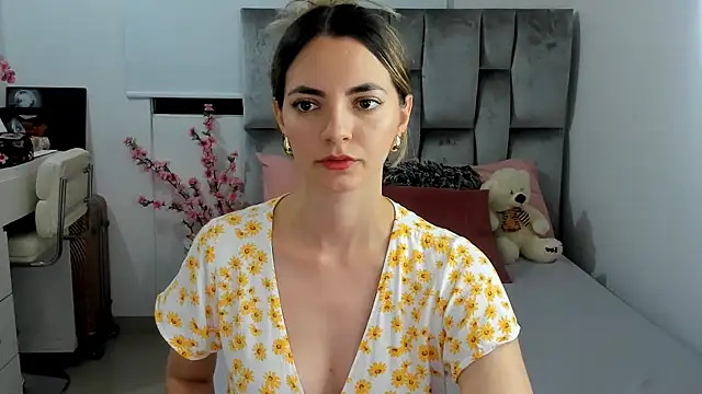 baby-miah online show from 01-15-25, 04:04