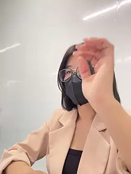 Snapshot of LanJeny_sexy chatting on 12-04-24, 08:12 LanJeny sexy online show from 12-04-24, 08:12