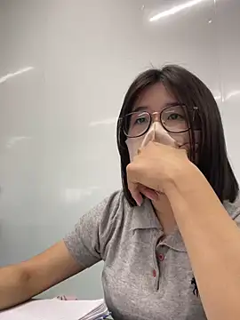 Snapshot of LanJeny_sexy chatting on 12-05-24, 08:22 LanJeny sexy online show from 12-05-24, 08:22