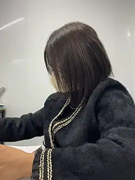 Snapshot of LanJeny_sexy chatting on 12-09-24, 02:13 LanJeny sexy online show from 12-09-24, 02:13