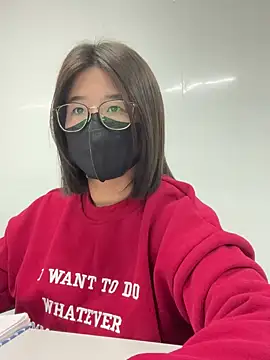 Snapshot of LanJeny_sexy chatting on 12-13-24, 07:47 LanJeny sexy online show from 12-13-24, 07:47