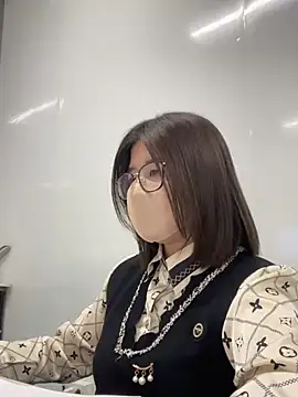 Snapshot of LanJeny_sexy chatting on 12-26-24, 03:27 LanJeny sexy online show from 12-26-24, 03:27