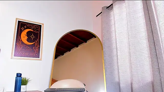 sky caroline online show from 09-29-25, 09:08