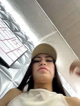 Effy Bonny online show from 11-12-25, 05:35