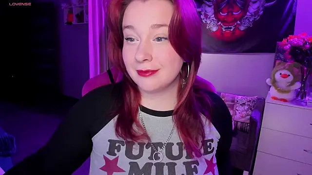 Snapshot of gitera_ chatting on 10-08-25, 11:02 gitera online show from 10-08-25, 11:02