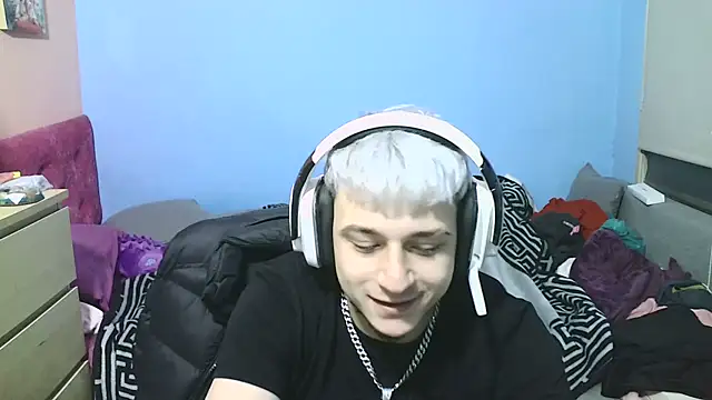 Nenejoven16- online show from 02-17-25, 02:31