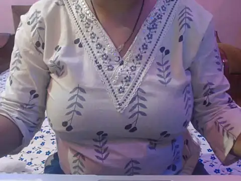 cute-priy online show from 06-10-26, 04:34