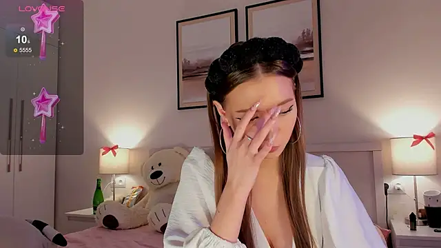 diana nier online show from 11-28-25, 06:10