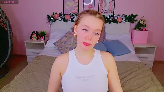 AliceMorr online show from 01-11-25, 08:11