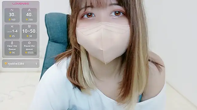 Snapshot of MoMoka_jp chatting on 04-30-26, 11:49 MoMoka jp online show from 04-30-26, 11:49