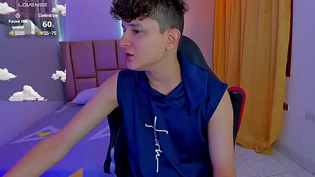 Snapshot of Nathan_Bluee chatting on 12-13-24, 01:22 Nathan Bluee online show from 12-13-24, 01:22