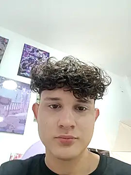 Snapshot of Nathan_Bluee chatting on 12-18-24, 12:40 Nathan Bluee online show from 12-18-24, 12:40