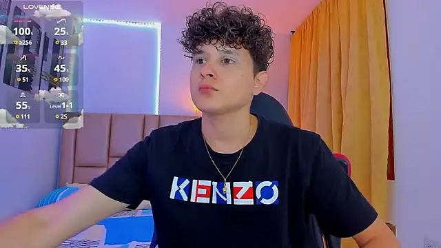 Snapshot of Nathan_Bluee chatting on 01-23-25, 01:24 Nathan Bluee online show from 01-23-25, 01:24