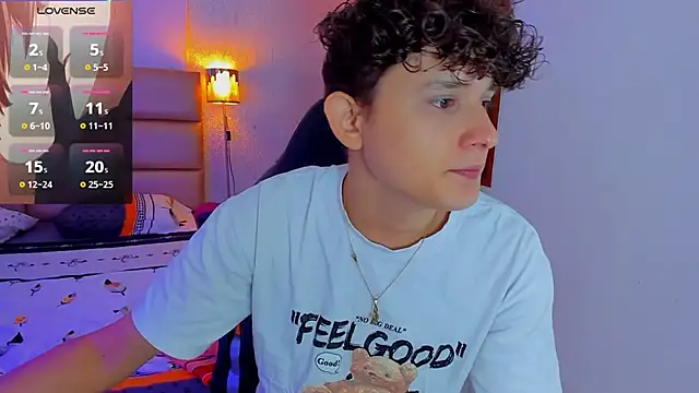 Snapshot of Nathan_Bluee chatting on 02-10-25, 12:50 Nathan Bluee online show from 02-10-25, 12:50