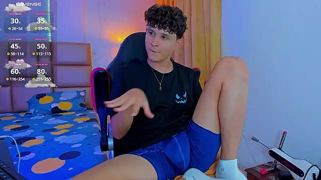 Snapshot of Nathan_Bluee chatting on 03-07-25, 04:55 Nathan Bluee online show from 03-07-25, 04:55