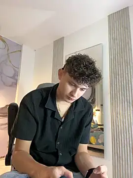 Snapshot of Nathan_Bluee chatting on 09-09-25, 11:43 Nathan Bluee online show from 09-09-25, 11:43