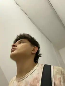 Snapshot of Nathan_Bluee chatting on 09-14-25, 12:04 Nathan Bluee online show from 09-14-25, 12:04